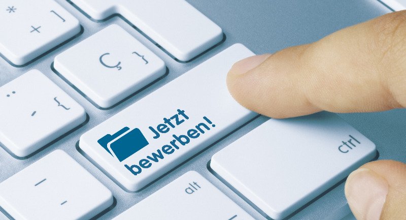 Die Branche will mögliche Berührungsängste vor einer Karriere in der Versicherungsbranche abbauen und hofft auf mehr Bewerber für den Vertrieb. (Foto: © momius - stock.adobe.com)