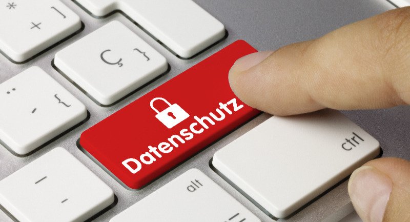 Kundendaten sind im digitalen Zeitalter das Kapital der Vermittler. Umso mehr müssen sie mit diesen sensibel umgehen und den Datenschutz beachten. (Foto: © momius - stock.adobe.com)