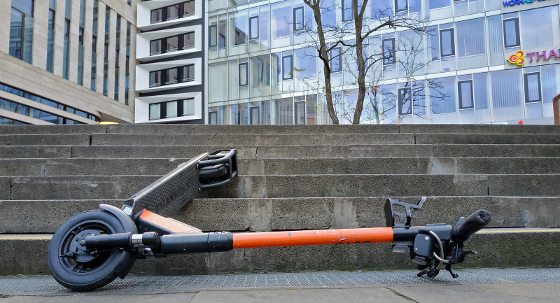 Sie sind praktisch, flink – und gefährlich. Bei Unfällen mit E-Bikes lag der durchschnittliche Personenschaden laut GDV bei 3850 Euro. (Foto: Boris Mayer/Pixabay)