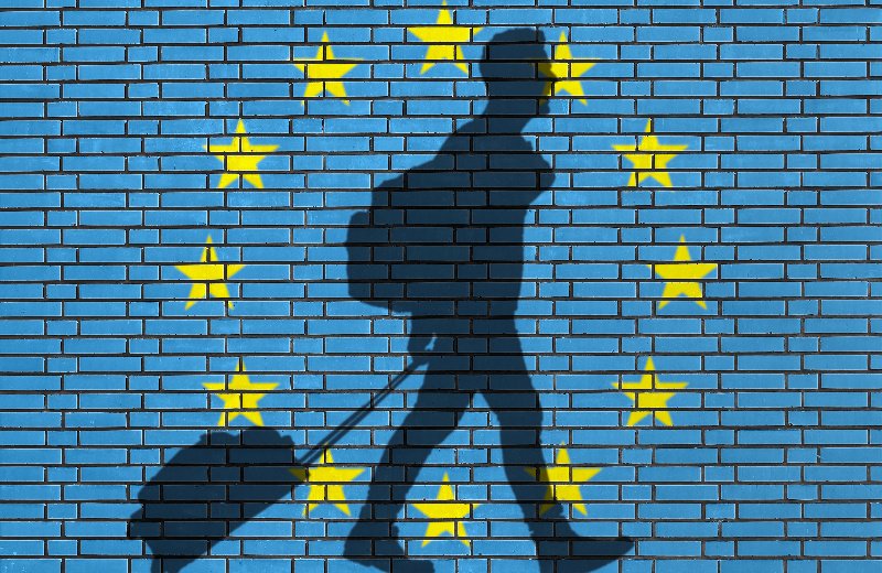 Studienaufenthalte und Praktika im europäischen Ausland sind durch die Corona-Pandemie derzeit stark eingeschränkt, grundsätzlich aber bei jungen Menschen sehr gefragt. (Foto: © Jonathan Stutz - stock.adobe.com)